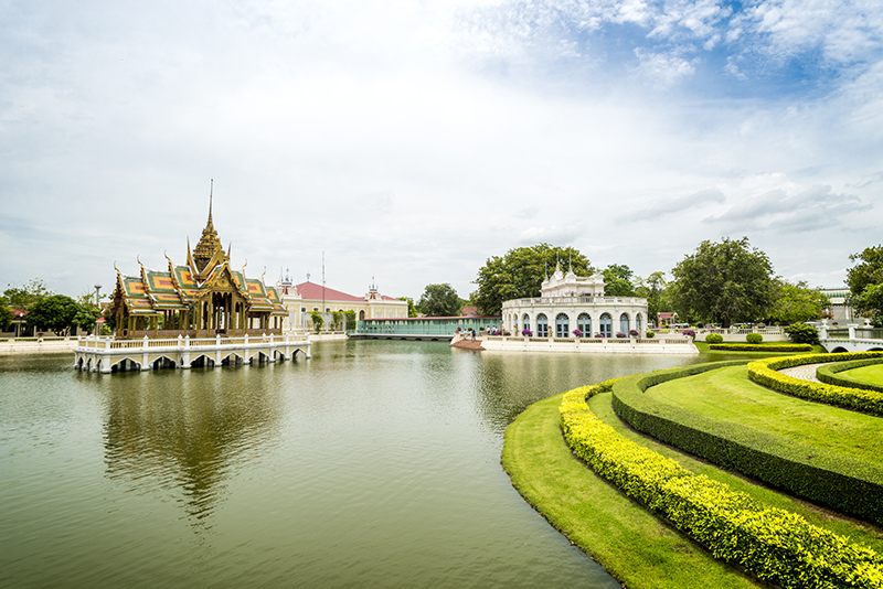 A Royal Tour: Exploring Thailands Majestic Palaces