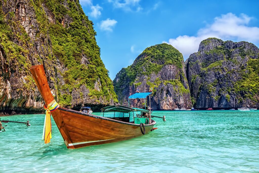 Discovering the Beauty of Thailands Tropical Islands