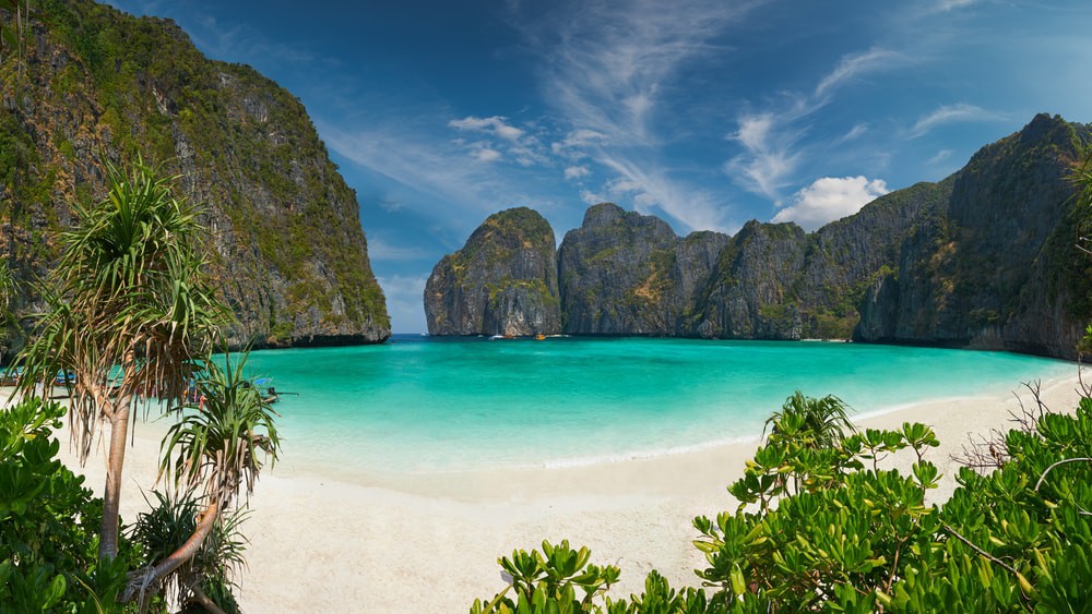 Discovering the Beauty of Thailands Tropical Islands