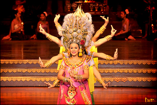 Explore the Vibrant Thai Dance Culture