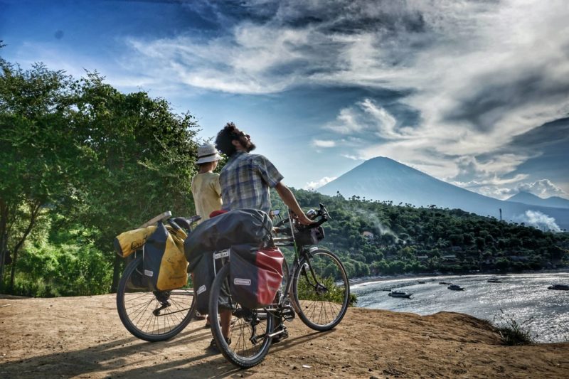 Exploring Thailand on Two Wheels: Cycling Routes and Pro Tips