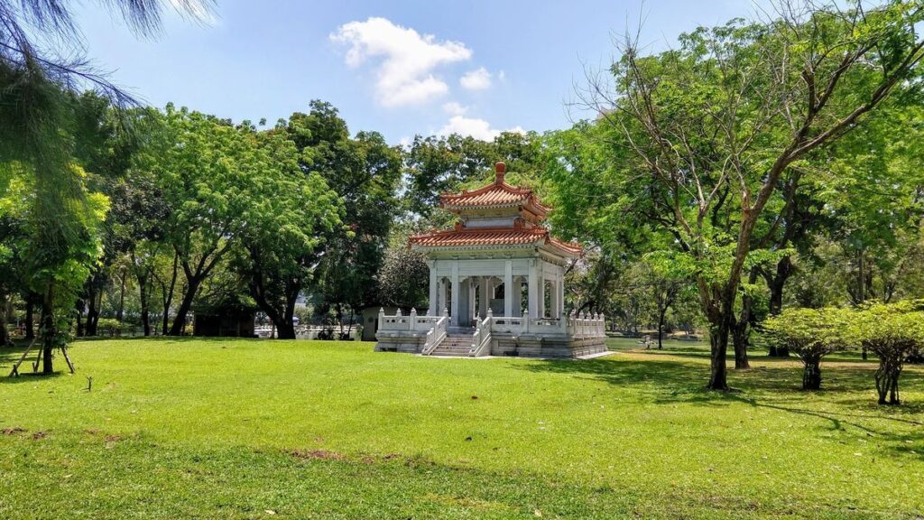 Exploring Thailands Enchanting Gardens and Parks
