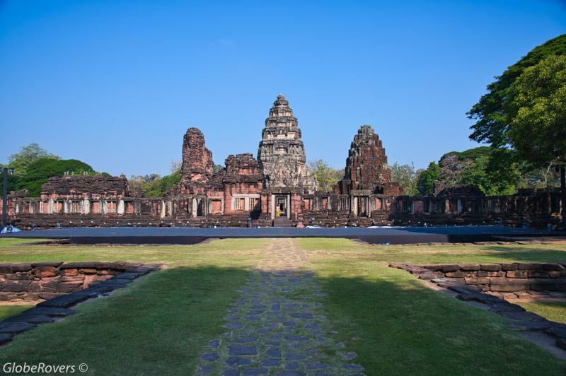 Exploring the Rich History of Khmer Temples in Thailand