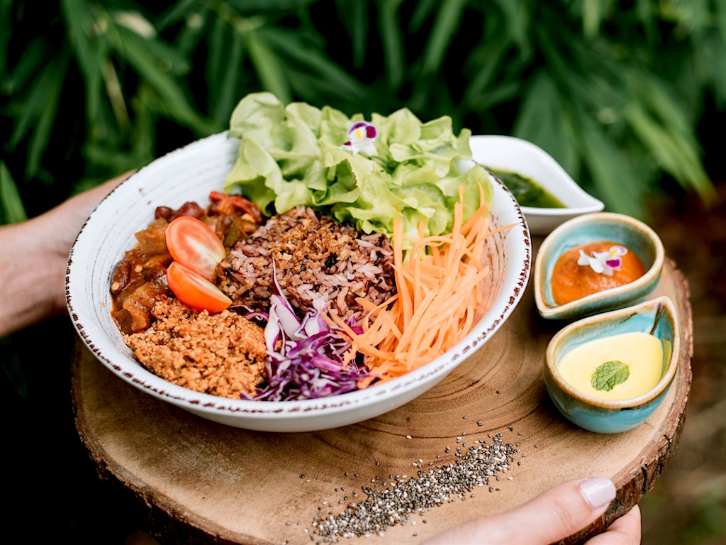 Exploring the Vegan Cuisine in Thailand: A Comprehensive Dining Guide