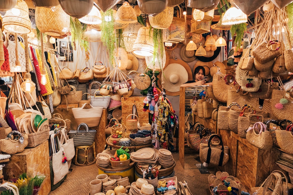 Thailands Exquisite Handicrafts: A Guide to Authentic Souvenirs