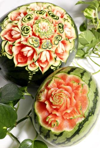 The Unique Thai Art of Fruit Carving: A Visual Feast