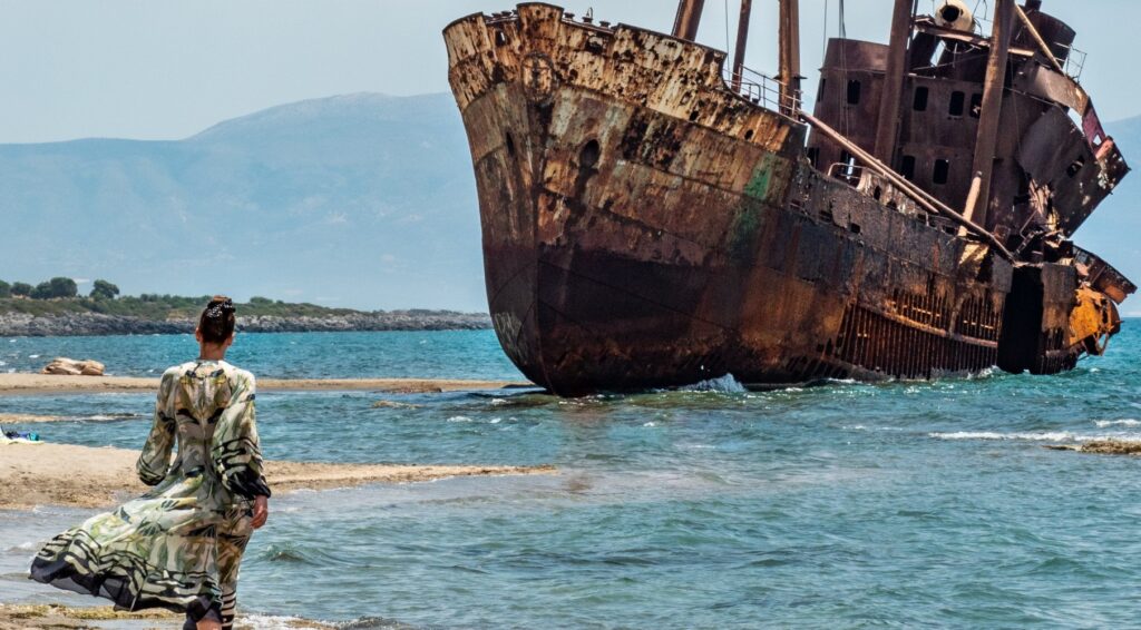 Discovering the Enchanting Shipwrecks Along the Stunning Coastline of Thailand