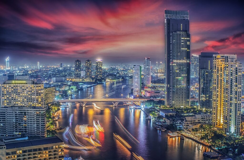 Exploring the Vibrant Nightlife in Bangkok